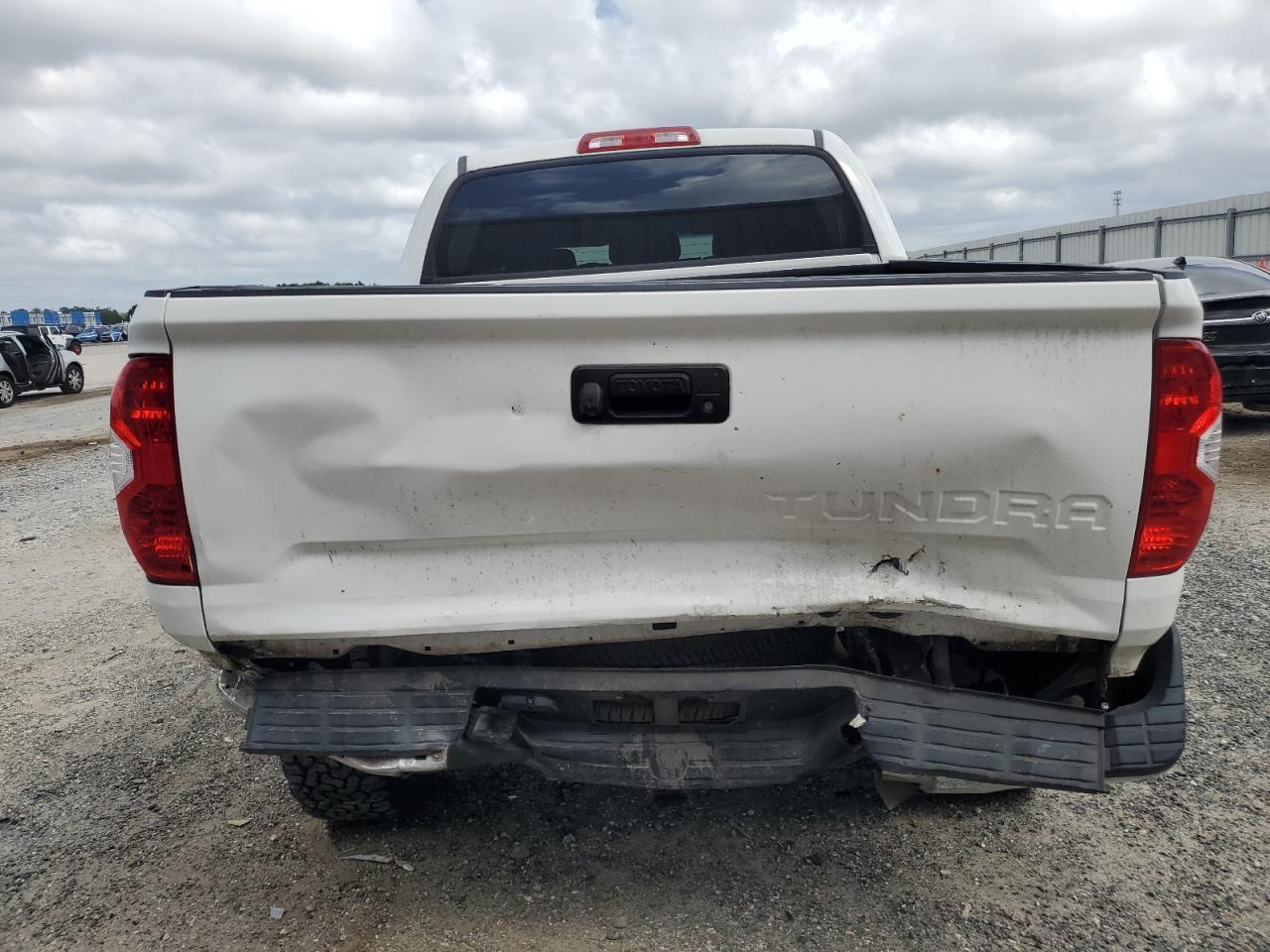 2015 Toyota Tundra Crewmax Sr5 VIN: 5TFEY5F17FX186261 Lot: 70943355