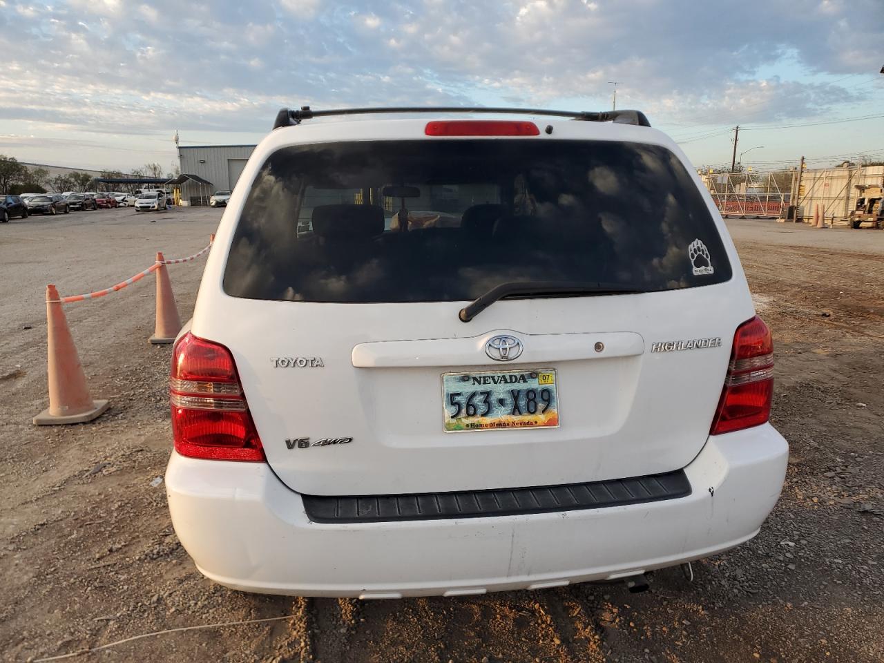 2002 Toyota Highlander Limited VIN: 058719 Lot: 84877425