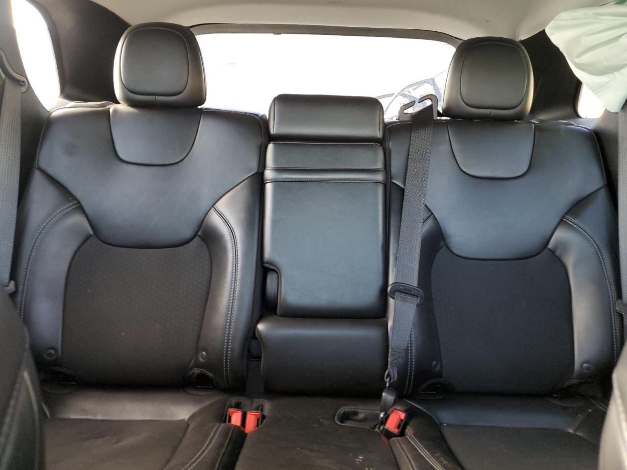 2019 Jeep Cherokee Latitude Plus VIN: 1C4PJLLN3KD267049 Lot: 81344455