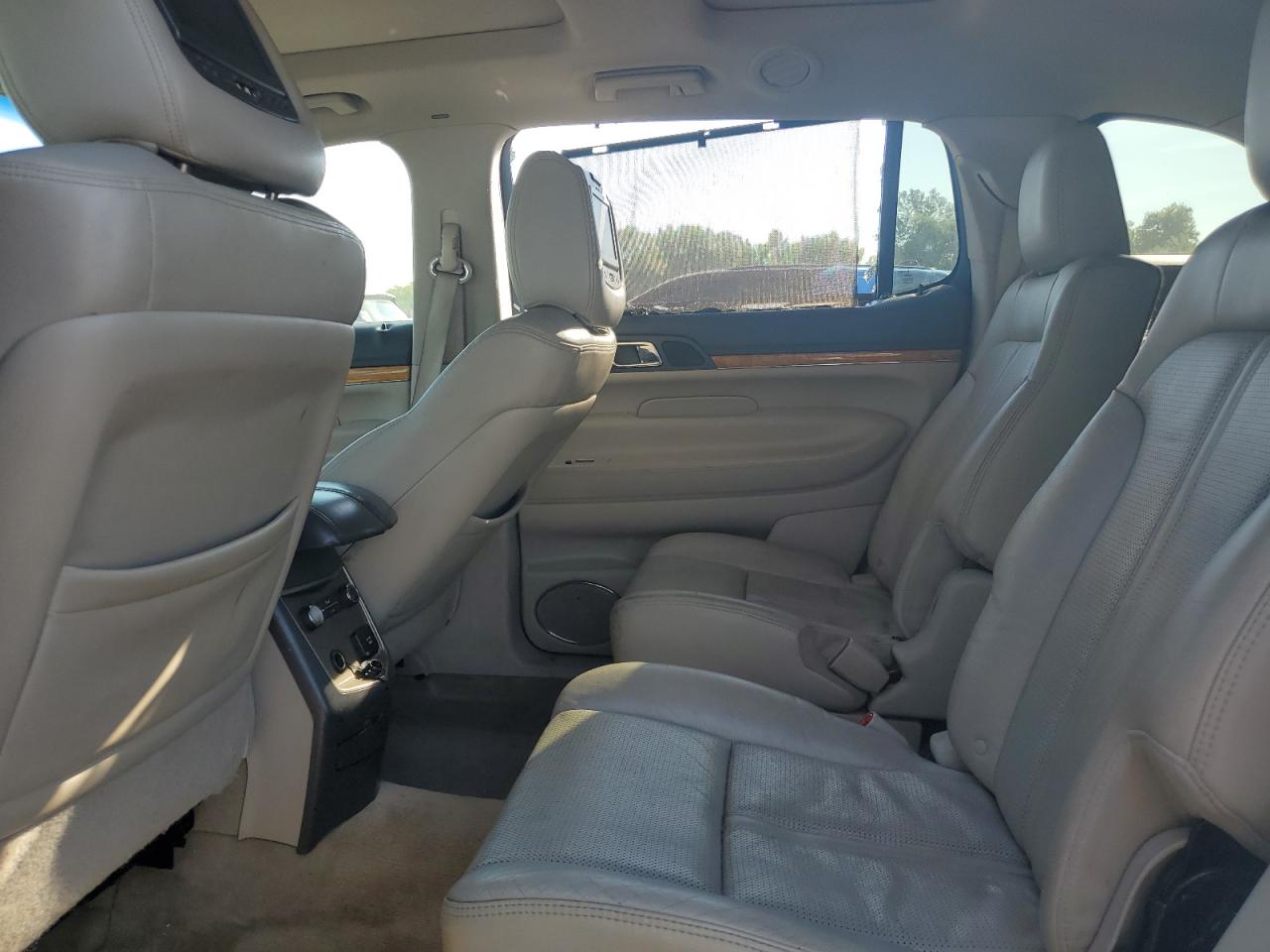 2010 Lincoln Mkt VIN: 2LMHJ5AR8ABJ28139 Lot: 80810395