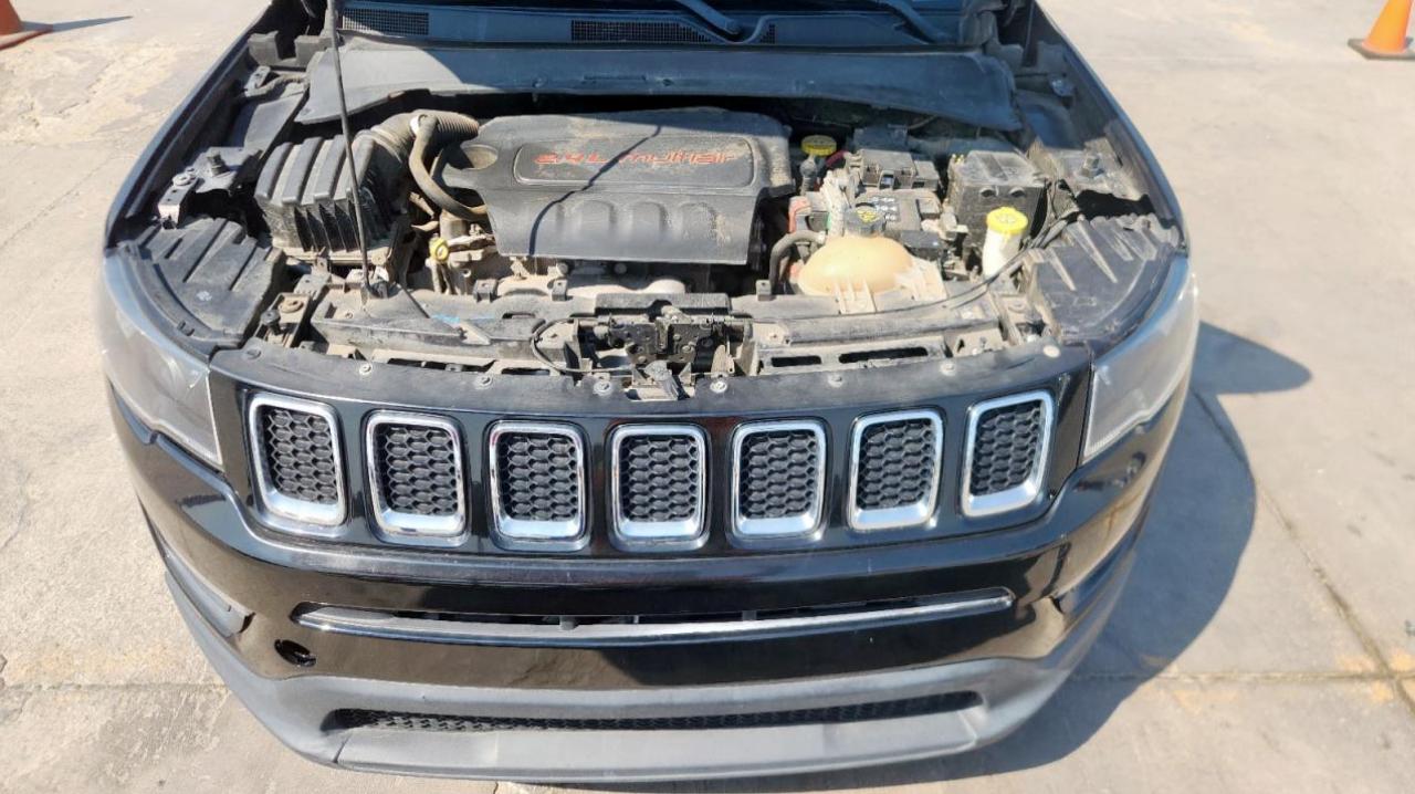 2018 Jeep Compass Latitude VIN: 3C4NJDBB6JT256141 Lot: 72100995