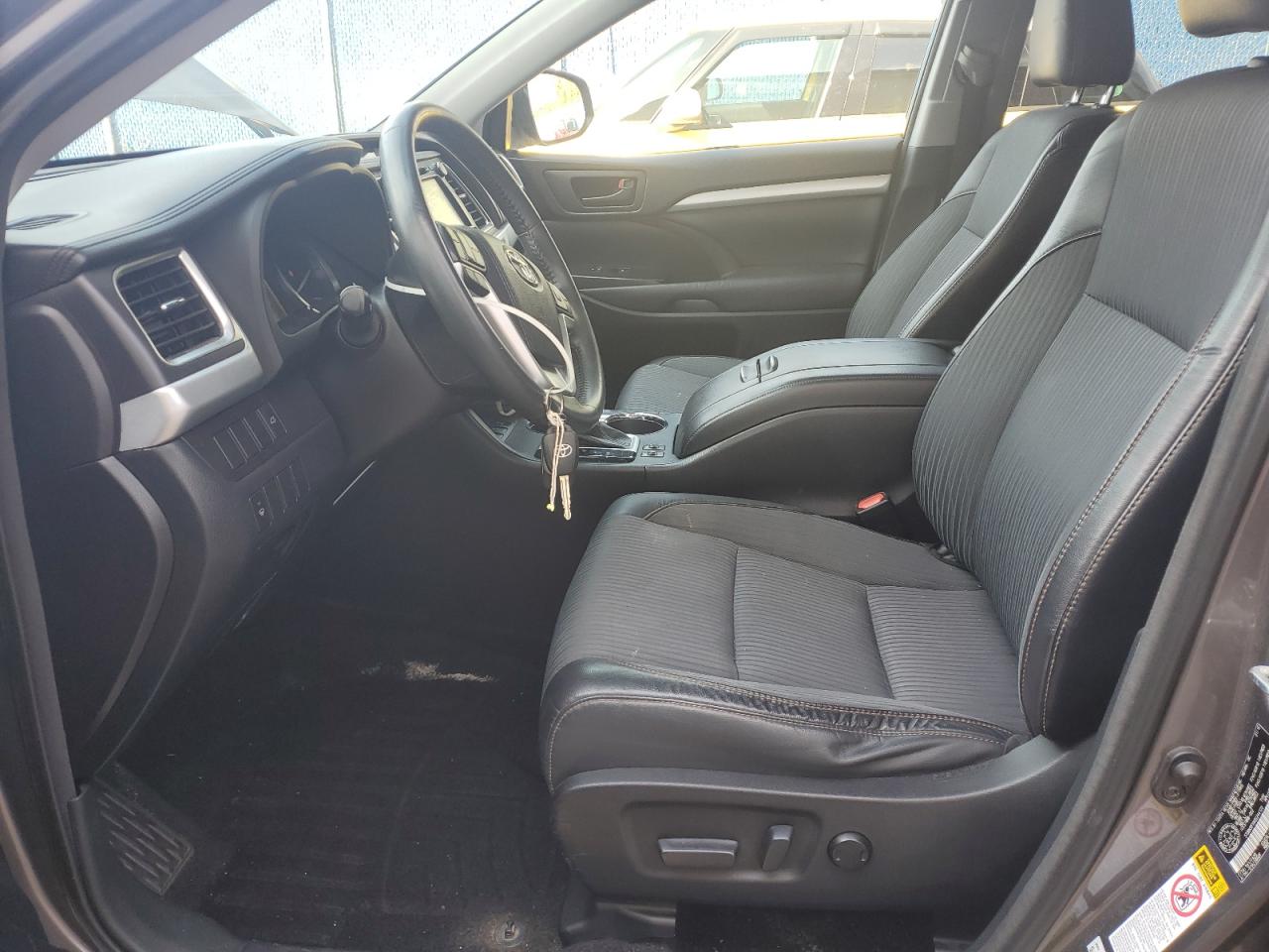 2016 Toyota Highlander Le VIN: 5TDBKRFHXGS244122 Lot: 71398305