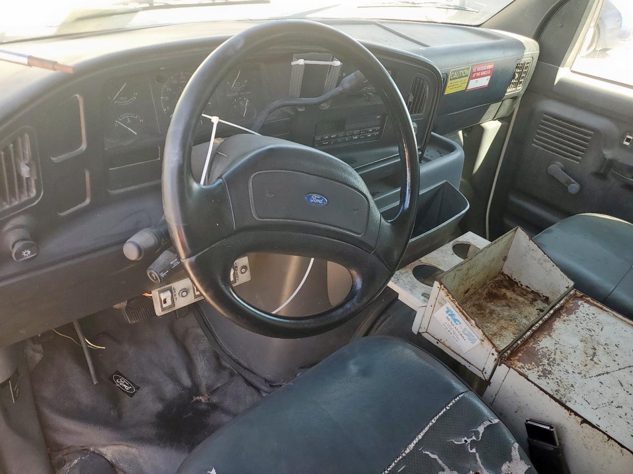 1994 Ford Econoline E350 Van VIN: 1FTJE34H5RHB20902 Lot: 84282465