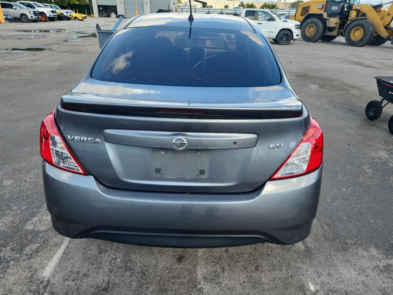 2018 Nissan Versa S VIN: 3N1CN7AP9JL823486 Lot: 84386535