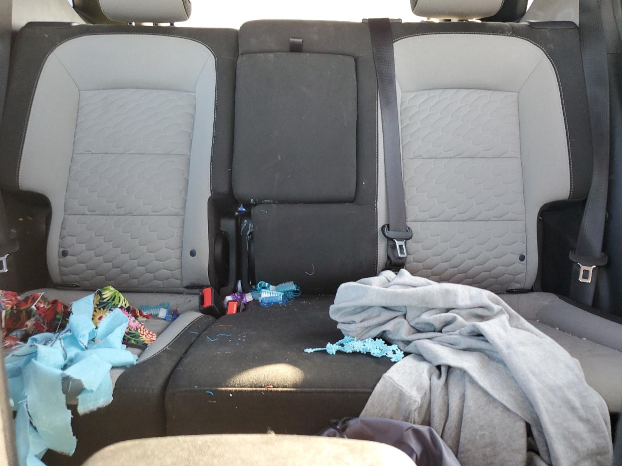 2020 Chevrolet Equinox Lt VIN: 2GNAXKEV1L6235235 Lot: 71191825