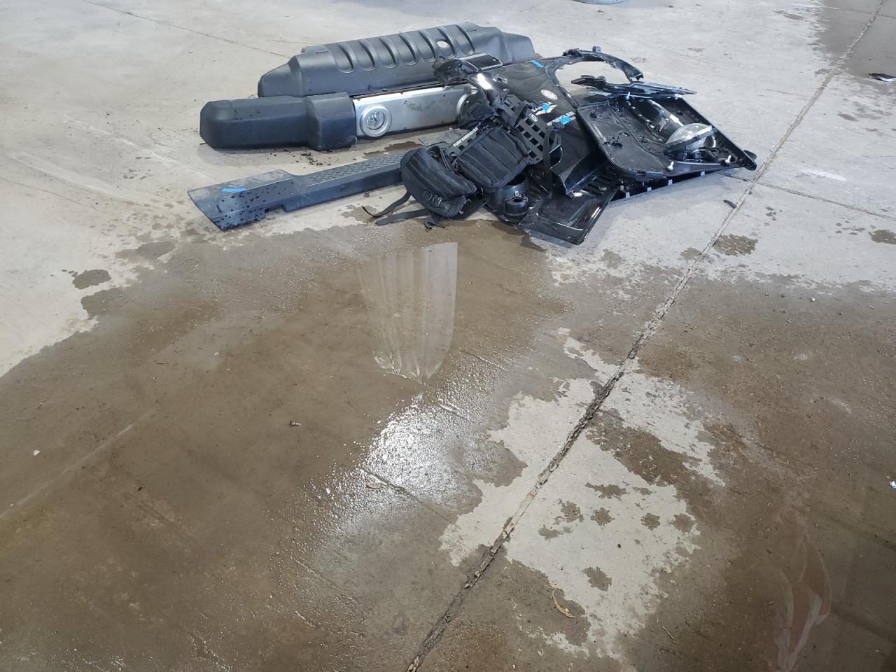 2015 Jeep Wrangler Unlimited Sahara VIN: 1C4HJWEGXFL767998 Lot: 84734165