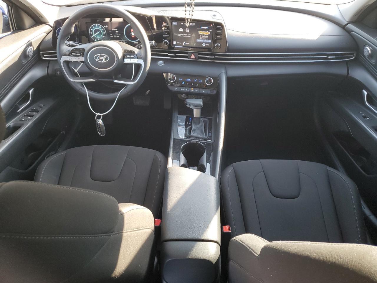 2022 Hyundai Elantra Sel VIN: KMHLS4AG2NU257697 Lot: 71095575