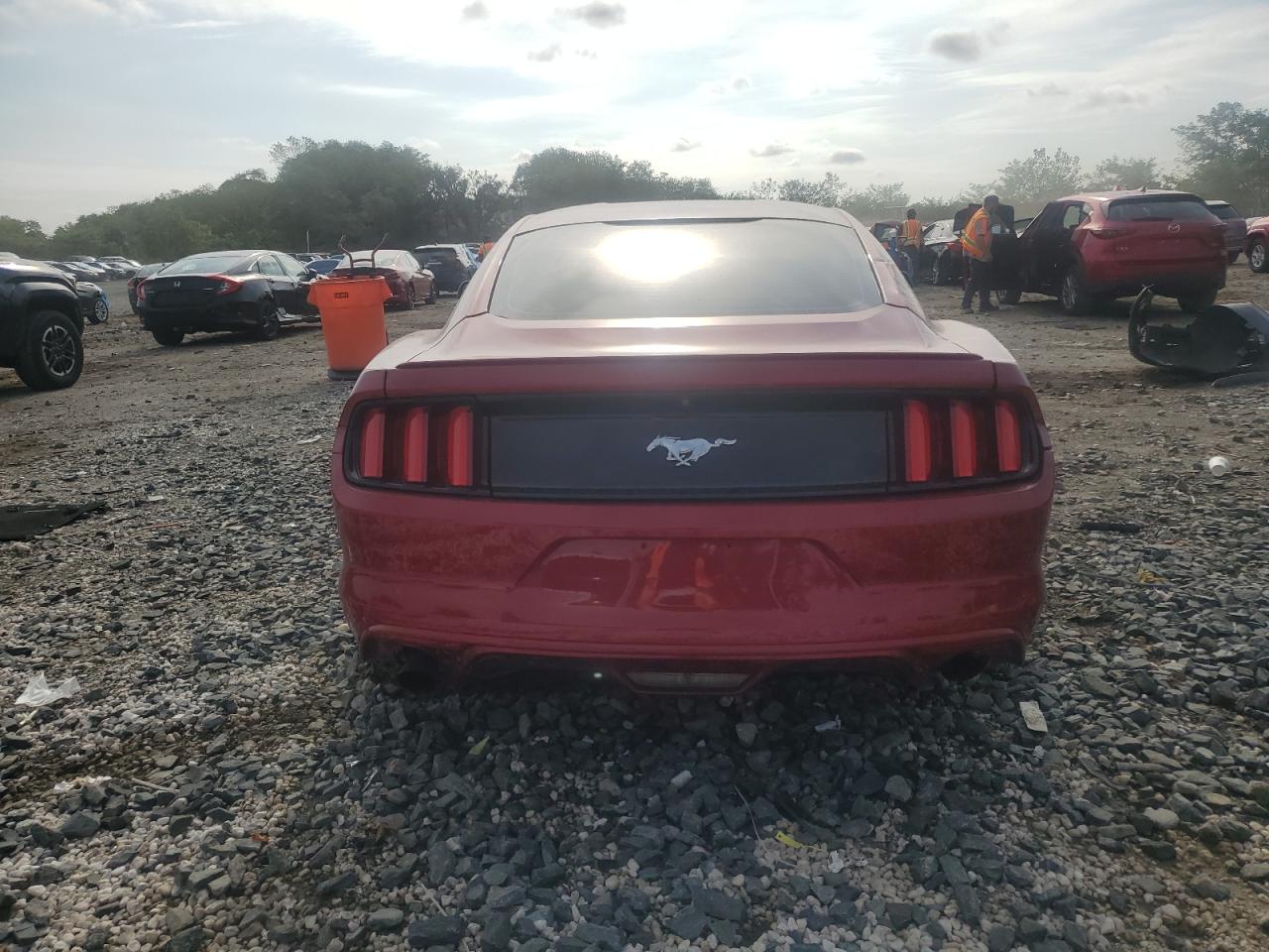 2017 Ford Mustang VIN: 1FA6P8TH8H5246983 Lot: 81306555