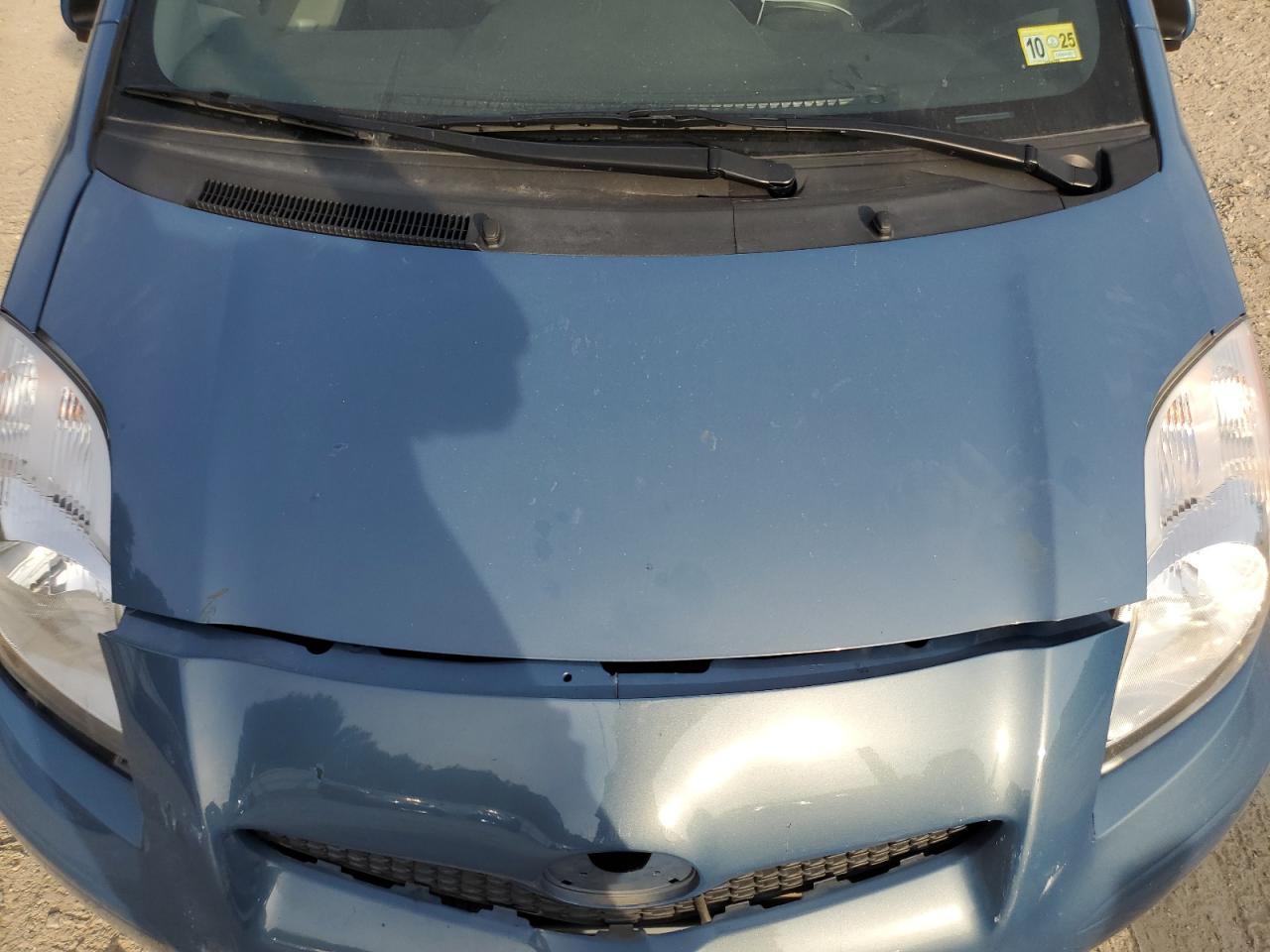 2010 Toyota Yaris VIN: JTDJT4K31A5293583 Lot: 81591075