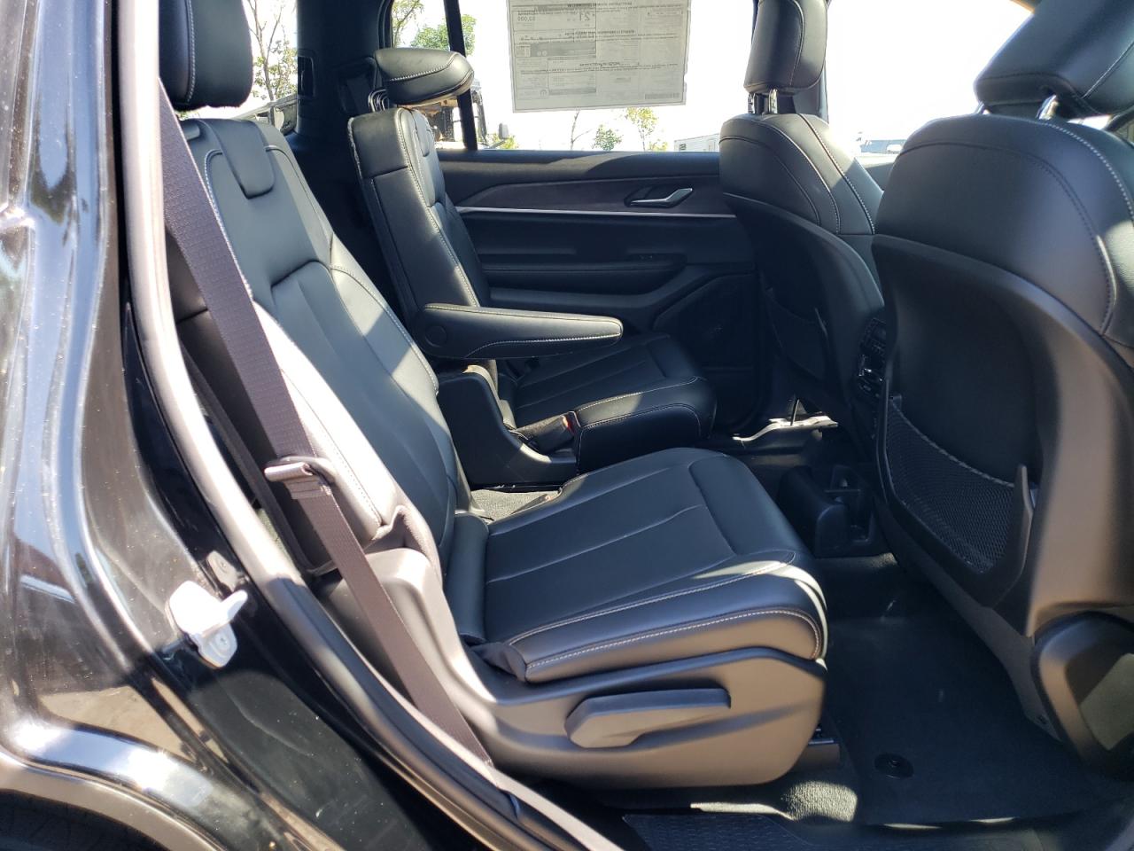 2025 Jeep Grand Cherokee L Limited VIN: 1C4RJKBG0S8711129 Lot: 71661985