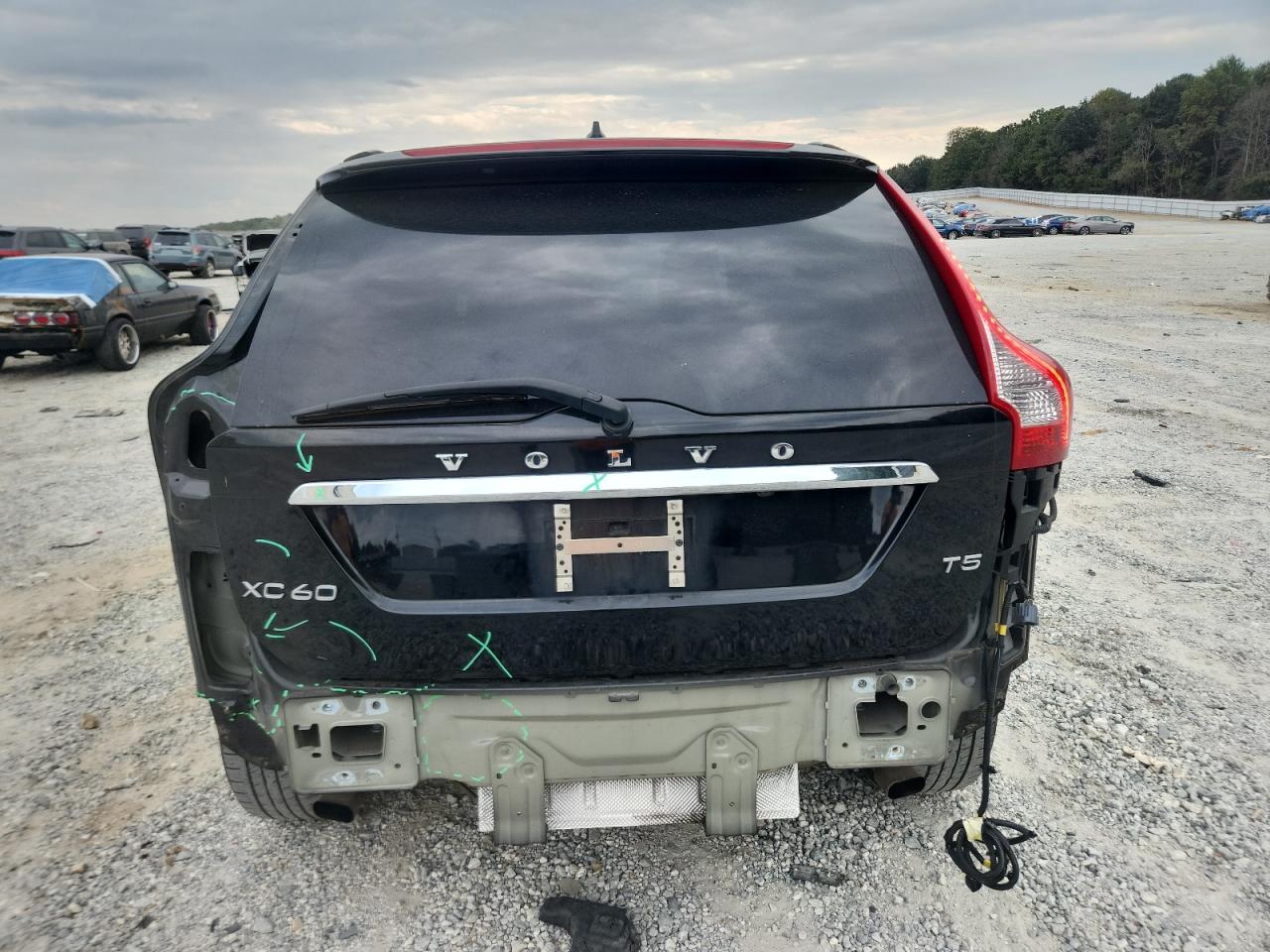 2015 Volvo Xc60 T5 Premier VIN: YV440MDK5F2740660 Lot: 81226585