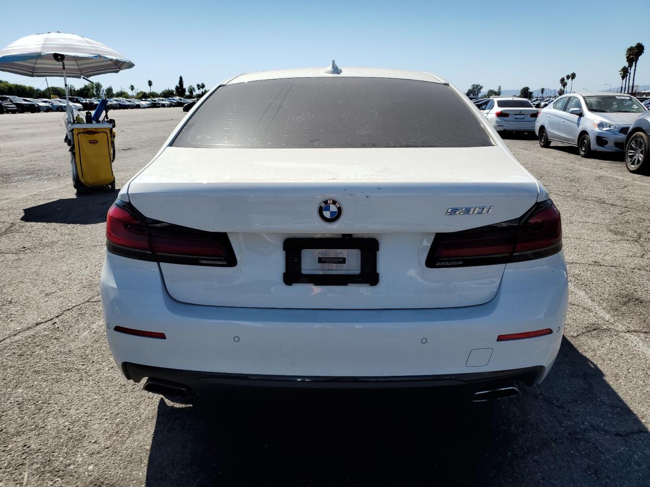 Фото: WBA53BH02MCF27541