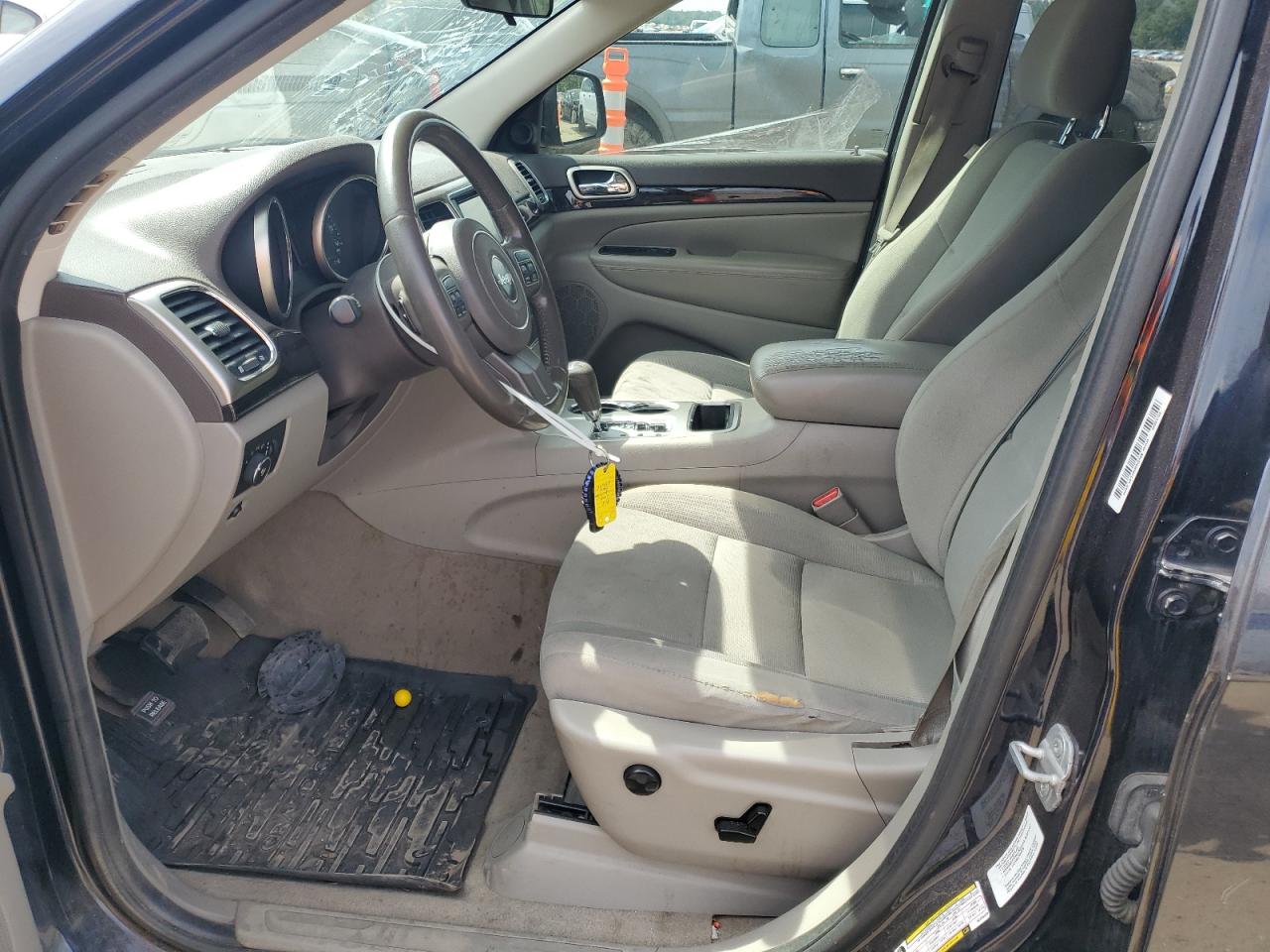 2011 Jeep Grand Cherokee Laredo VIN: 1J4RS4GG0BC658098 Lot: 84580365