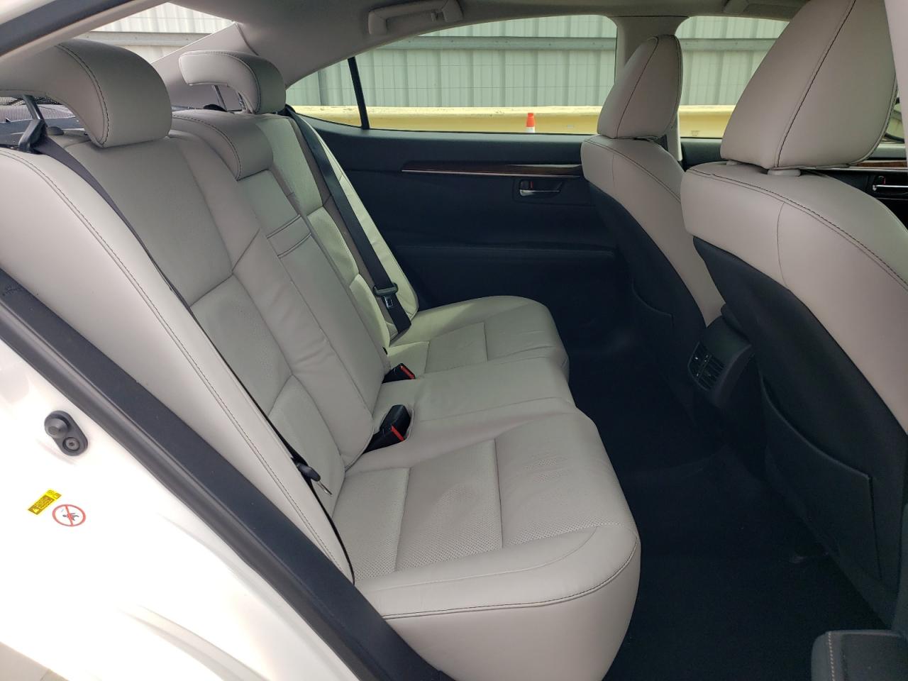 2015 Lexus Es 350 VIN: JTHBK1GG5F2206826 Lot: 72080415