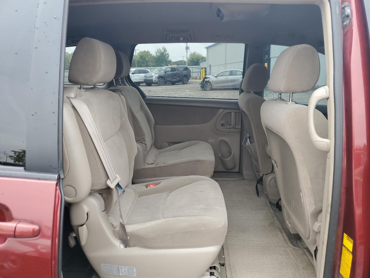 2004 Toyota Sienna Le VIN: 5TDBA23C24S002567 Lot: 81850045