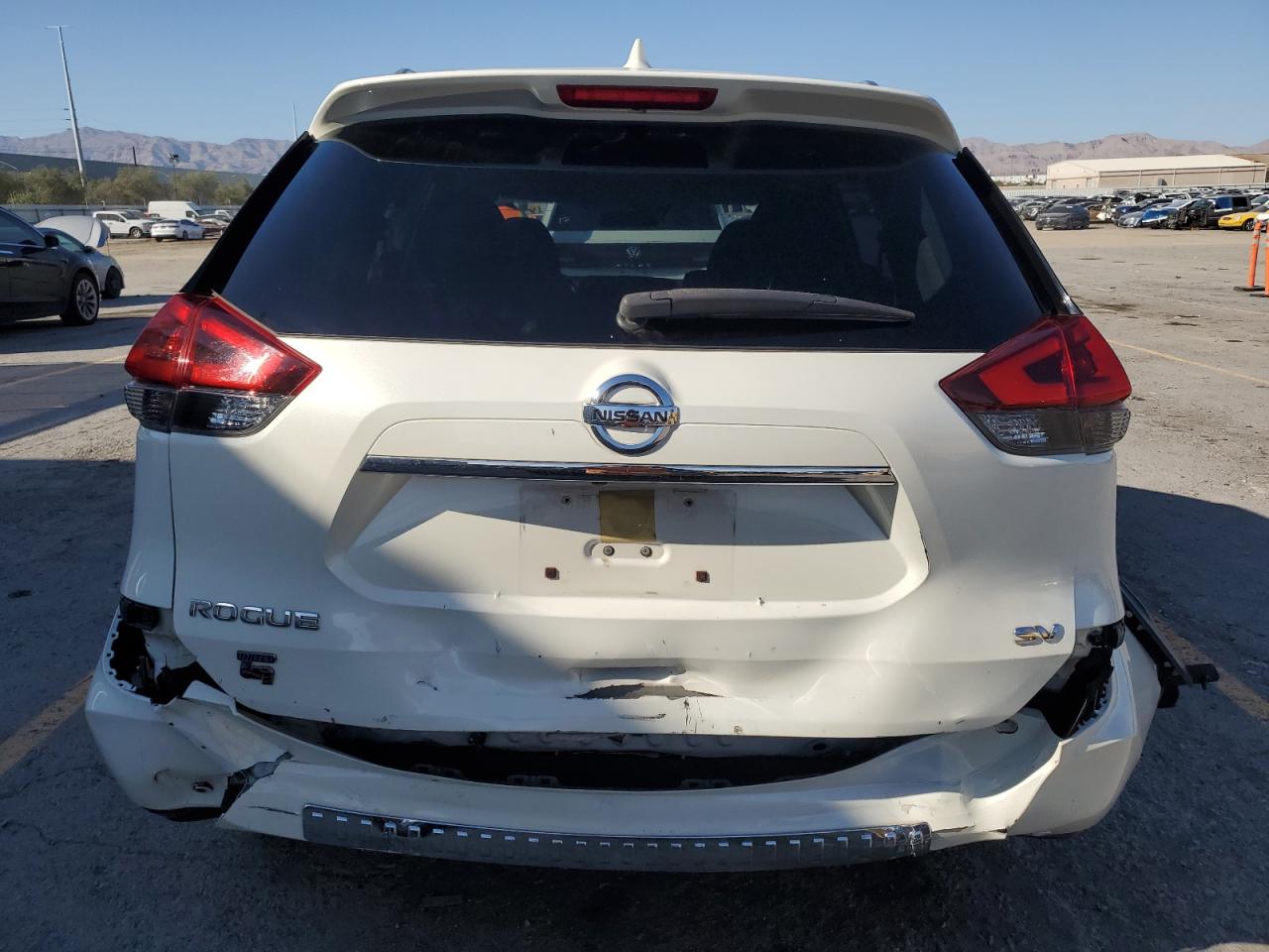 2019 Nissan Rogue S VIN: JN8AT2MT9KW266116 Lot: 80929375