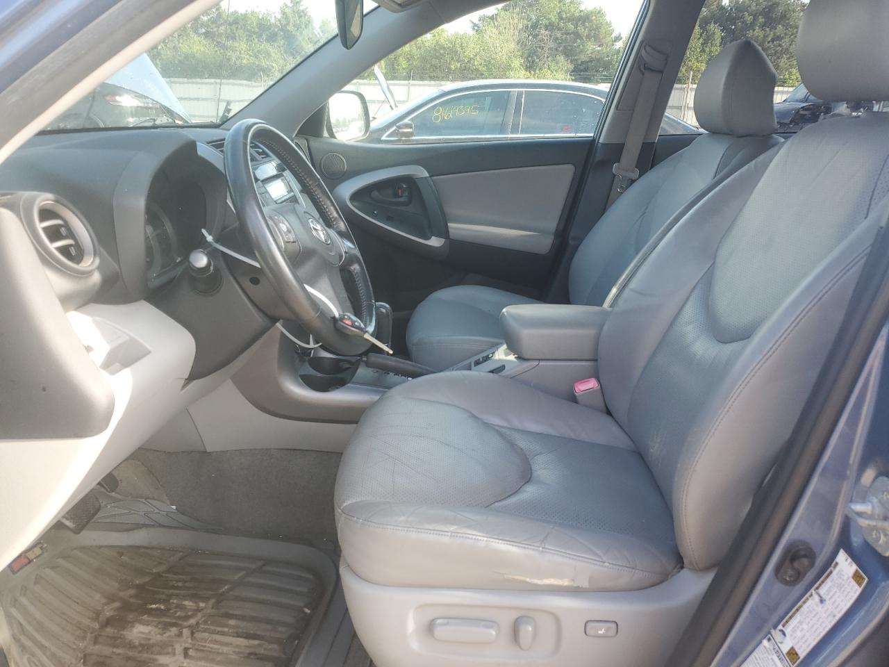 2007 Toyota Rav4 Limited VIN: JTMBD31V075118748 Lot: 81517925