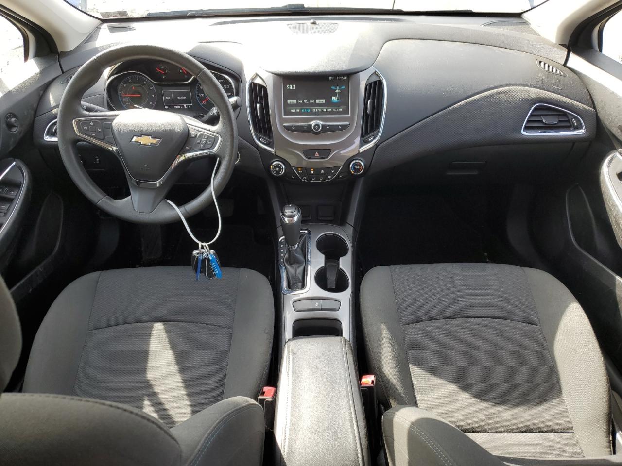 2018 Chevrolet Cruze Lt VIN: 3G1BE6SM2JS545262 Lot: 81830925