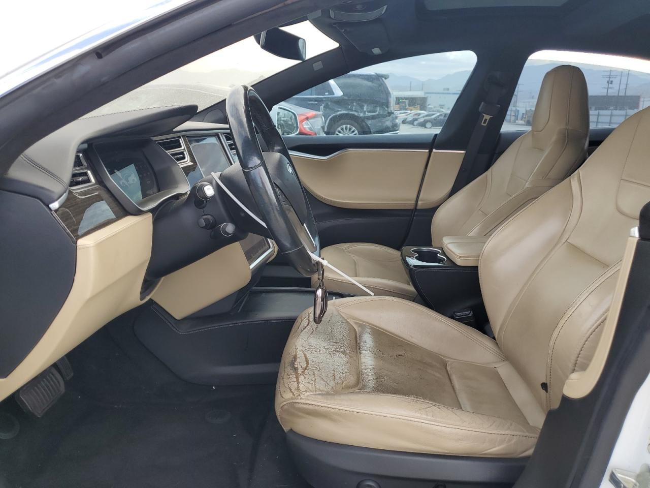 2016 Tesla Model S VIN: 5YJSA1E24GF161484 Lot: 70189095