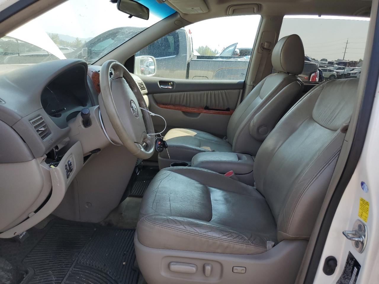 2010 Toyota Sienna Xle VIN: 5TDYK4CC2AS312328 Lot: 71203025