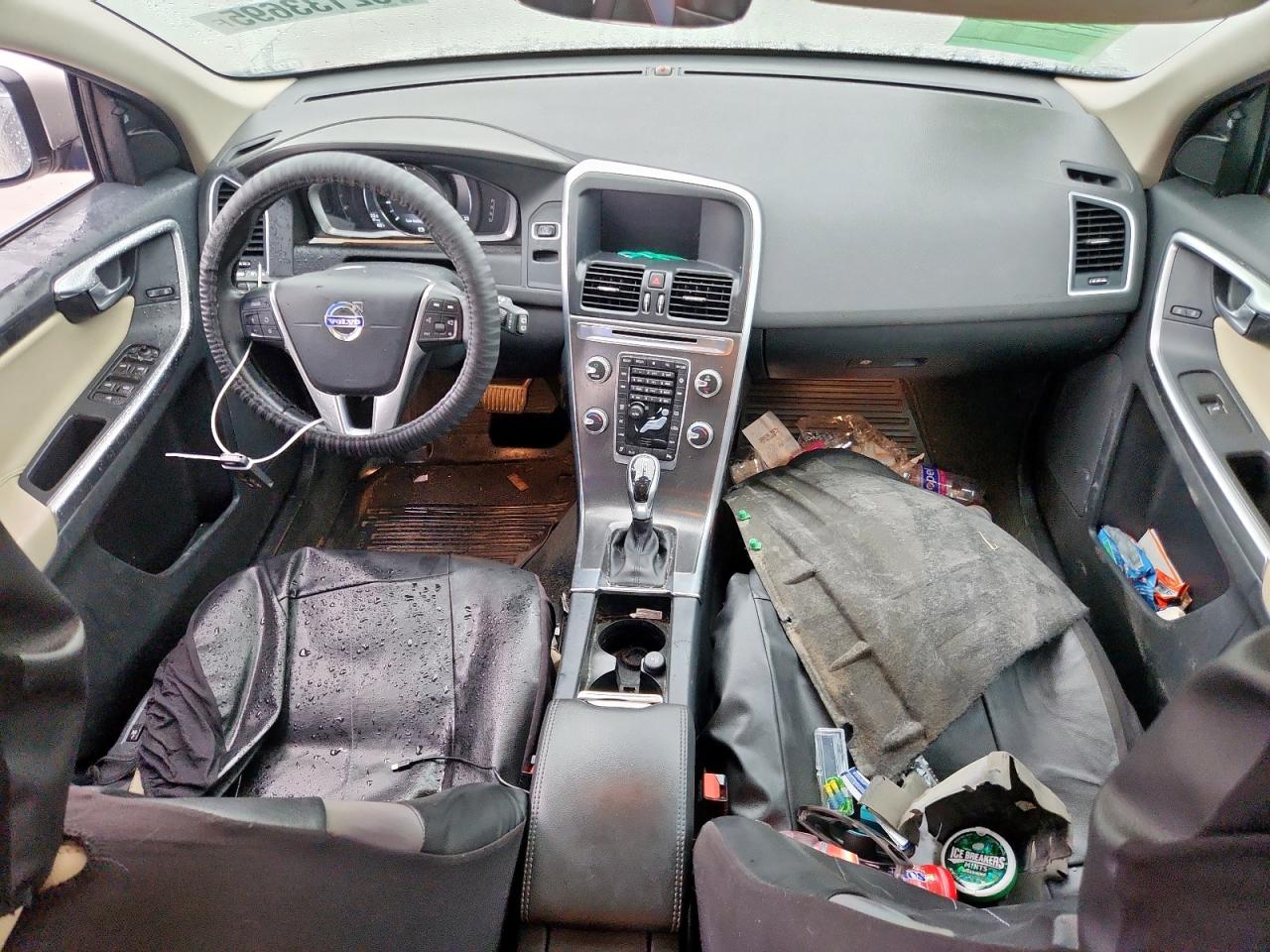 2016 Volvo Xc60 T5 Premier VIN: YV440MDK5G2869080 Lot: 82133695