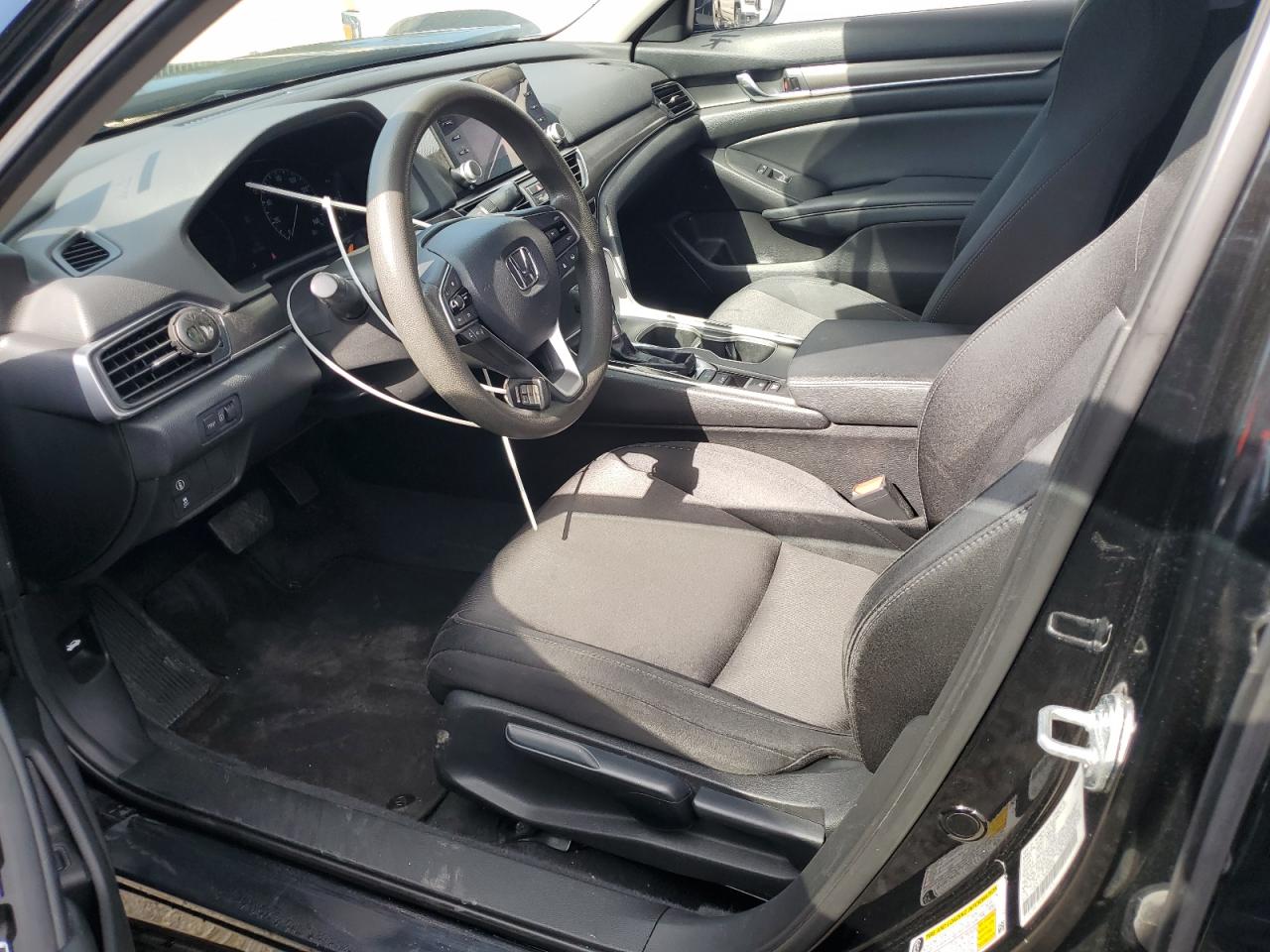2021 Honda Accord Lx VIN: 1HGCV1F17MA065630 Lot: 70450955
