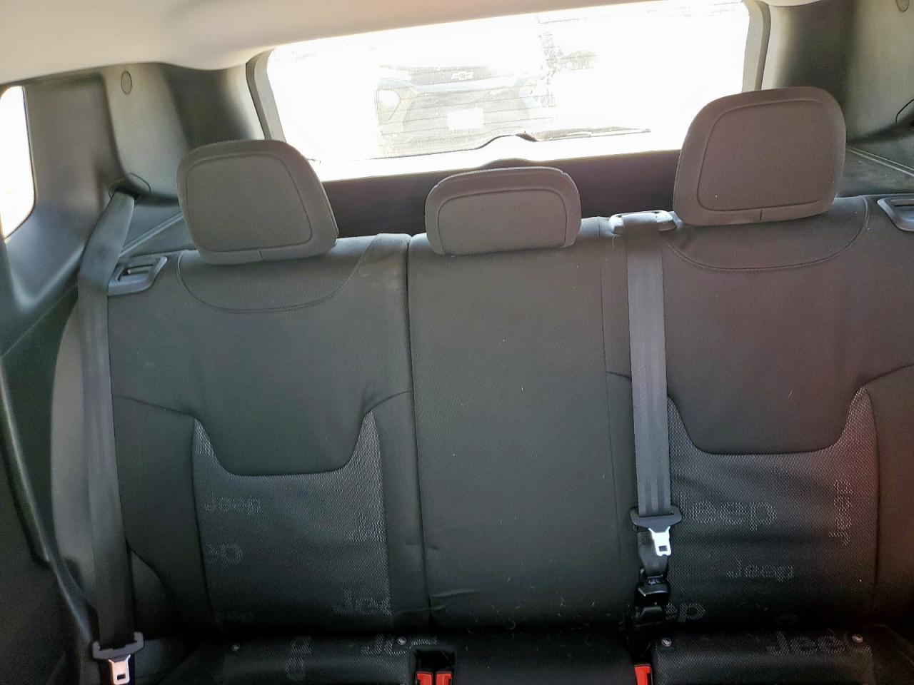 2015 Jeep Renegade Latitude VIN: ZACCJABT0FPB72113 Lot: 80353835