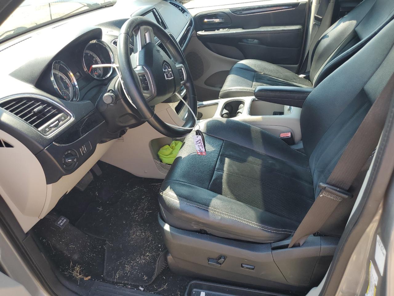 2018 Dodge Grand Caravan Sxt VIN: 2C4RDGCG2JR326743 Lot: 80452695