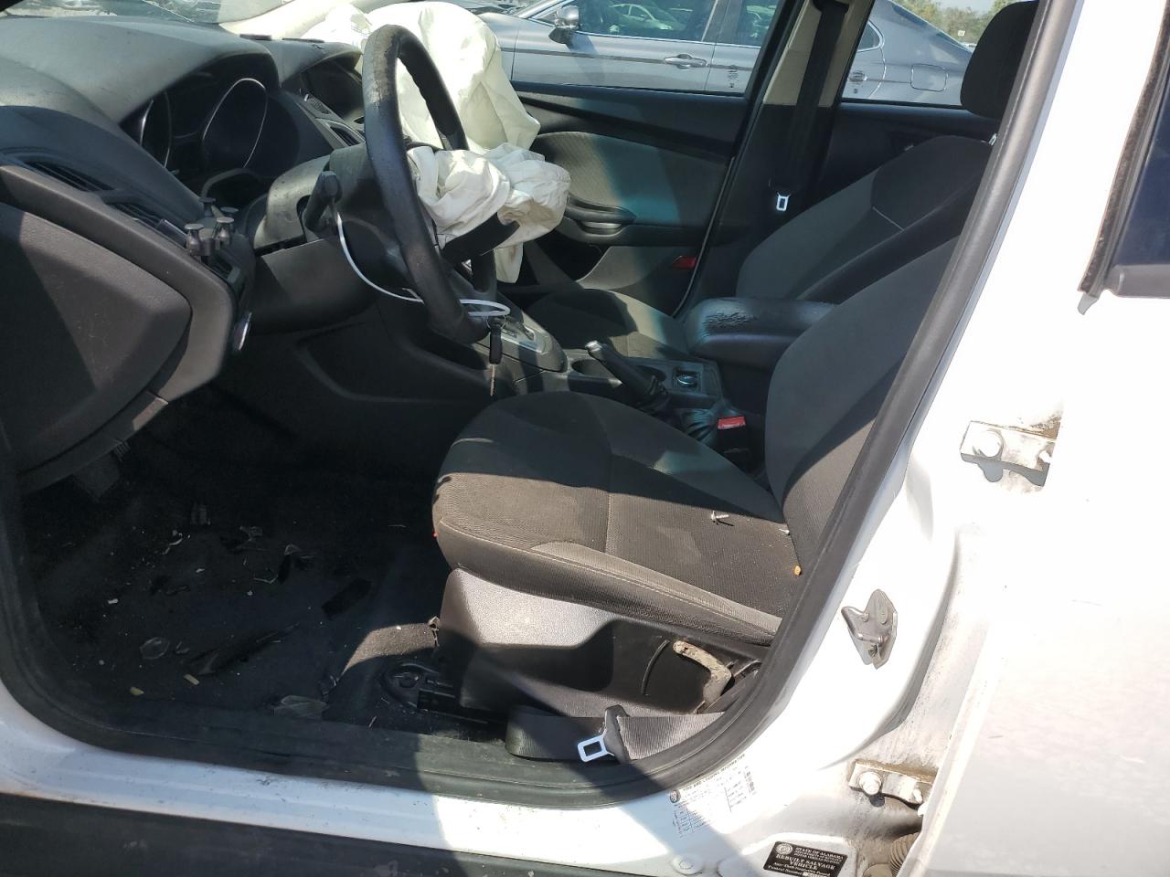 2012 Ford Focus Se VIN: 1FAHP3F24CL318530 Lot: 81518625