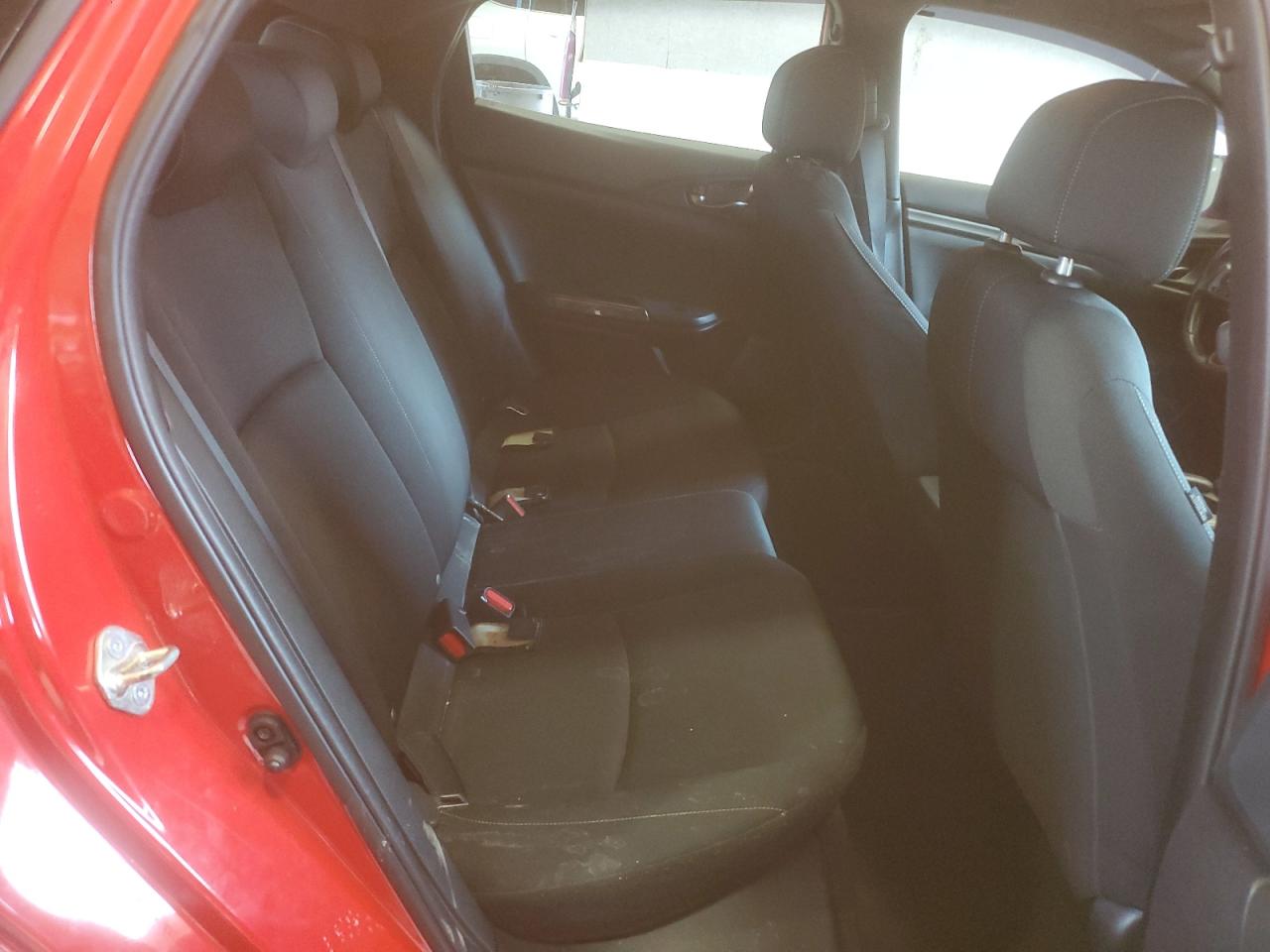 2018 Honda Civic Sport VIN: SHHFK7H4XJU406986 Lot: 71845845