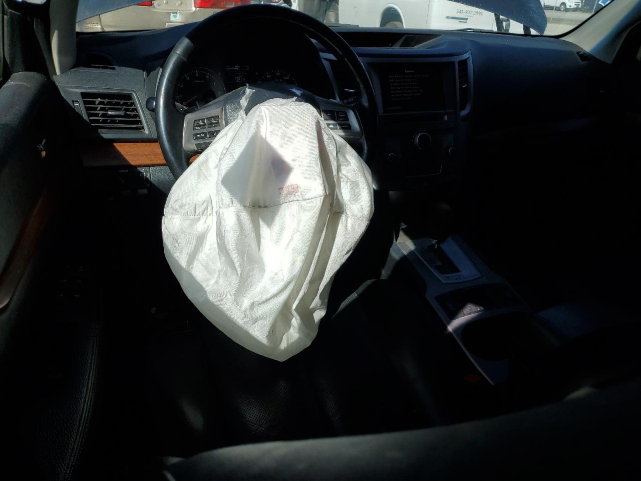 2014 Subaru Outback 2.5I Limited VIN: 4S4BRBNC1E3270773 Lot: 81272075