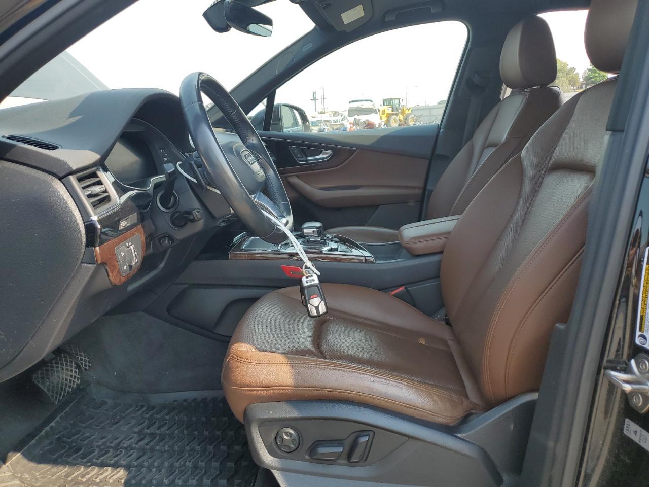 2017 Audi Q7 Premium Plus VIN: WA1LAAF73HD025025 Lot: 71450975