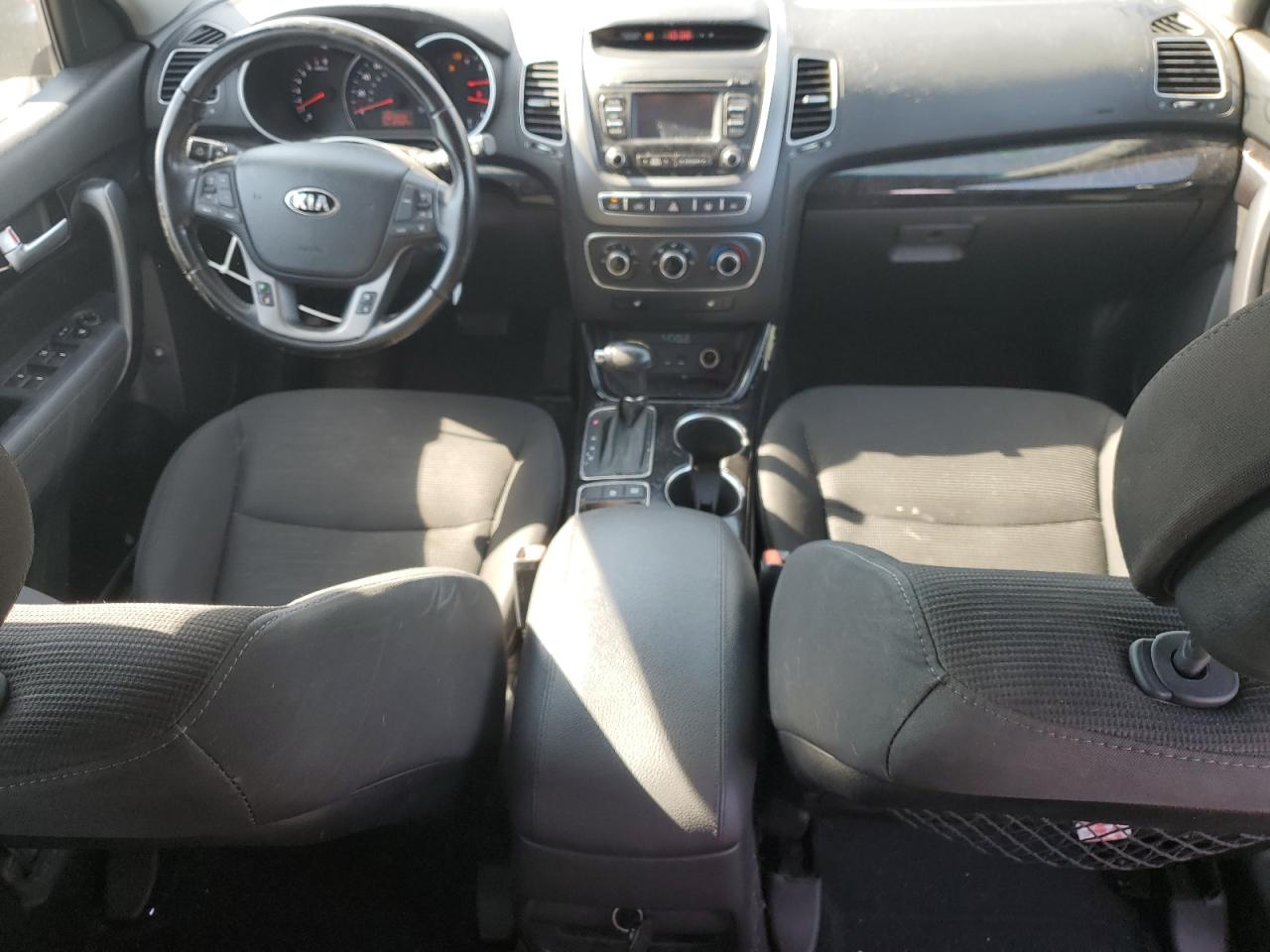 2015 Kia Sorento Lx VIN: 5XYKT3A61FG551190 Lot: 81176365