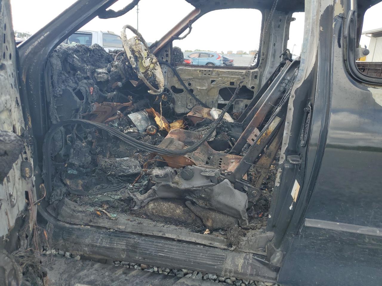 2002 Ford F150 VIN: 2FTRX18L82CA41348 Lot: 81462745