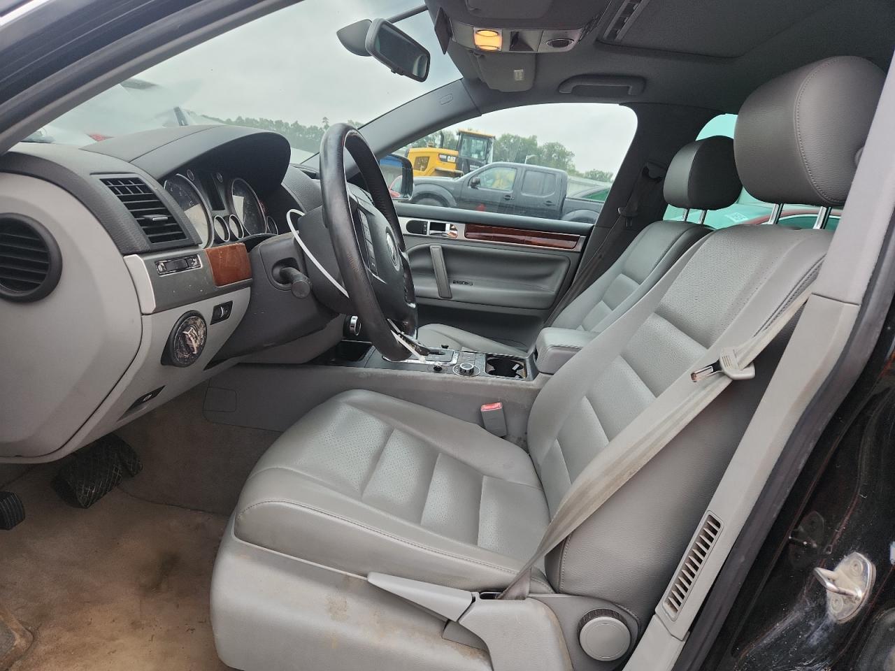 2004 Volkswagen Touareg 3.2 VIN: WVGBC67L24D023910 Lot: 82090745