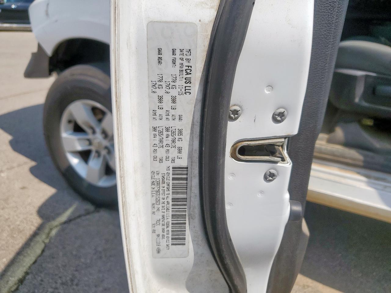 2016 Ram 1500 St VIN: 1C6RR7FM8GS152923 Lot: 81057395