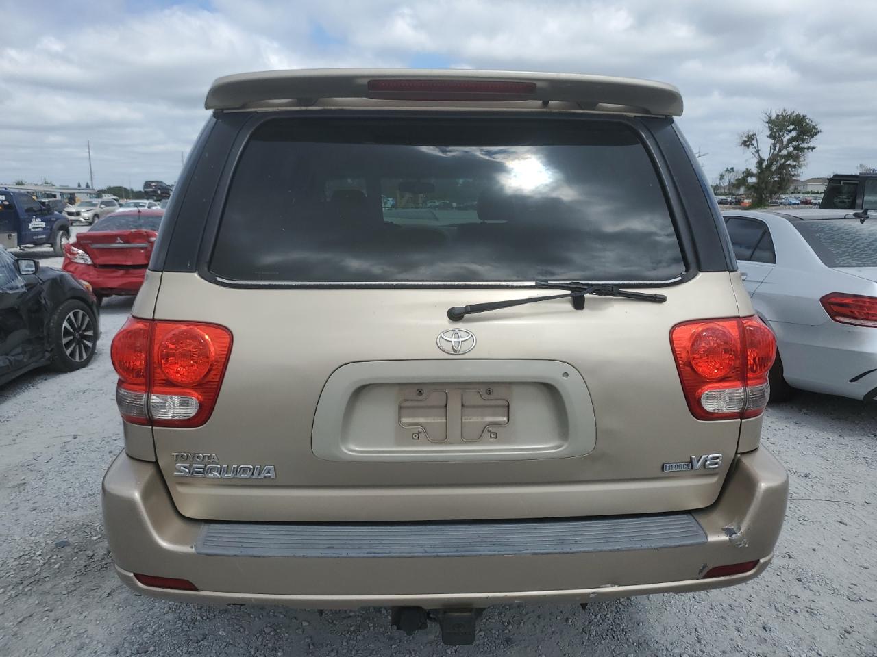 2005 Toyota Sequoia Limited VIN: 5TDZT38A85S256078 Lot: 84743695