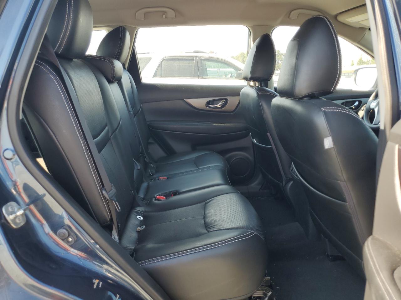 2015 Nissan Rogue S VIN: KNMAT2MT3FP551146 Lot: 82066265