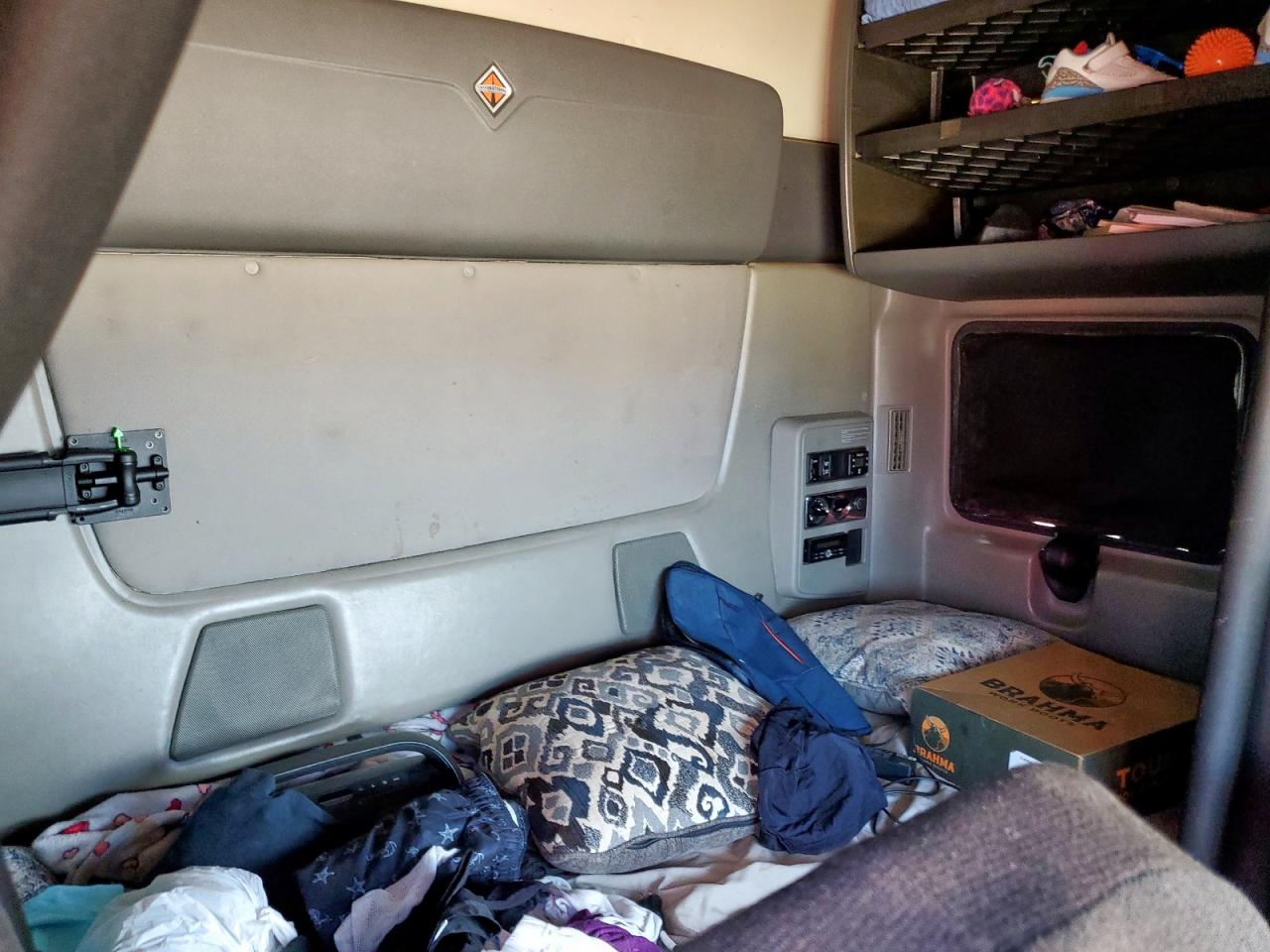 2013 International Prostar Semi Truck VIN: 1HSDJSJR3DJ432757 Lot: 81202165