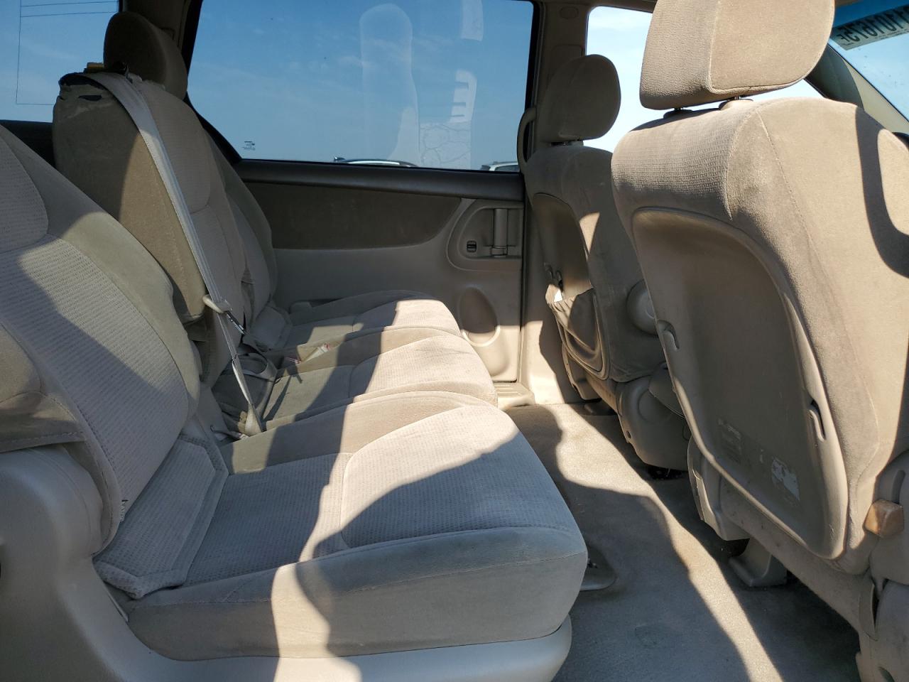 2004 Toyota Sienna Ce VIN: 5TDZA23C34S038864 Lot: 81101675