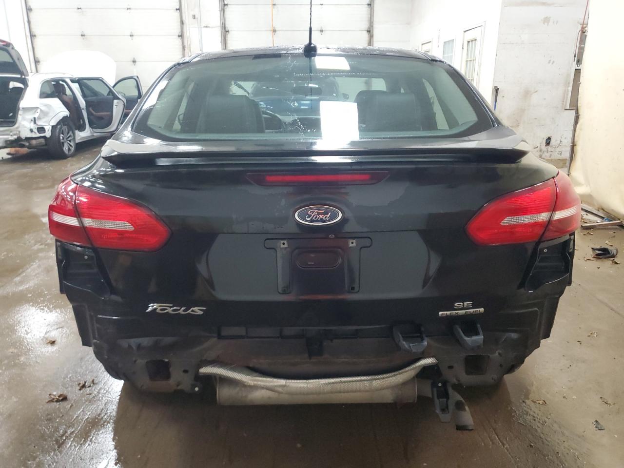 2015 Ford Focus Se VIN: 1FADP3F22FL260405 Lot: 81271245