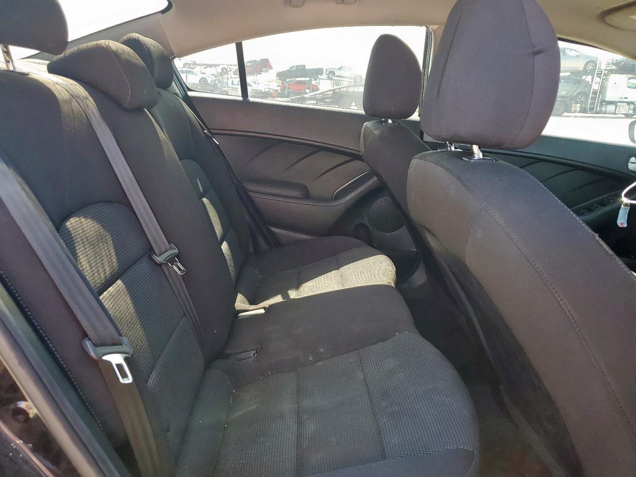 2018 Kia Forte Lx VIN: 3KPFK4A72JE165418 Lot: 84532135