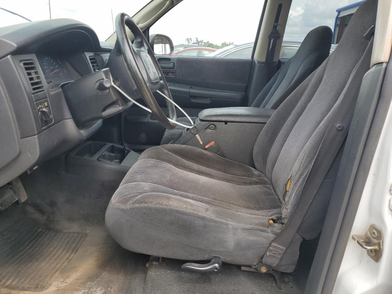 2002 Dodge Dakota Quad Sport VIN: 1B7HL38X12S640531 Lot: 81258775