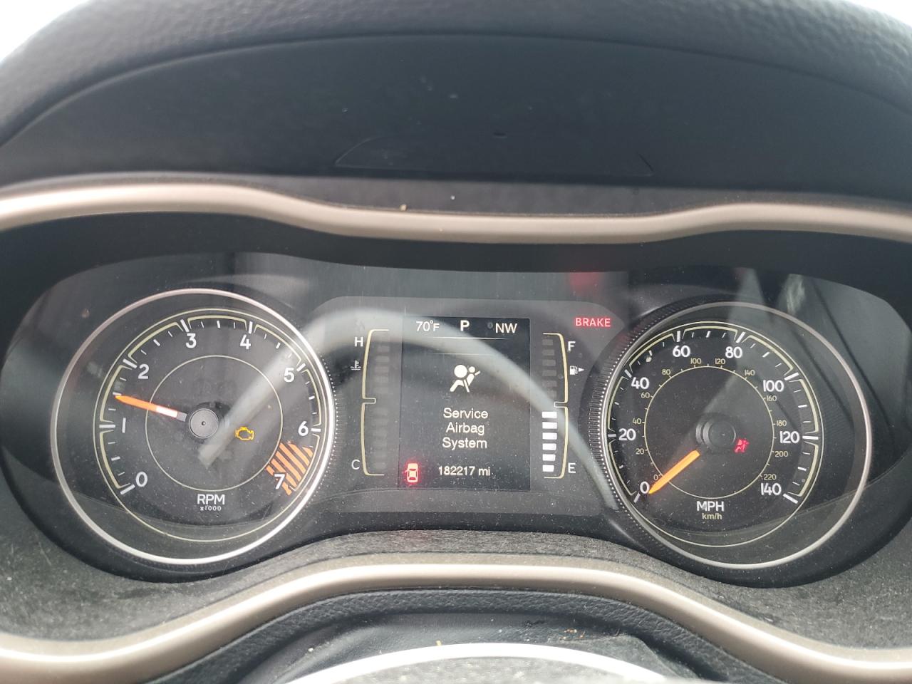 2015 Jeep Cherokee Latitude VIN: 1C4PJMCB6FW571837 Lot: 81259795