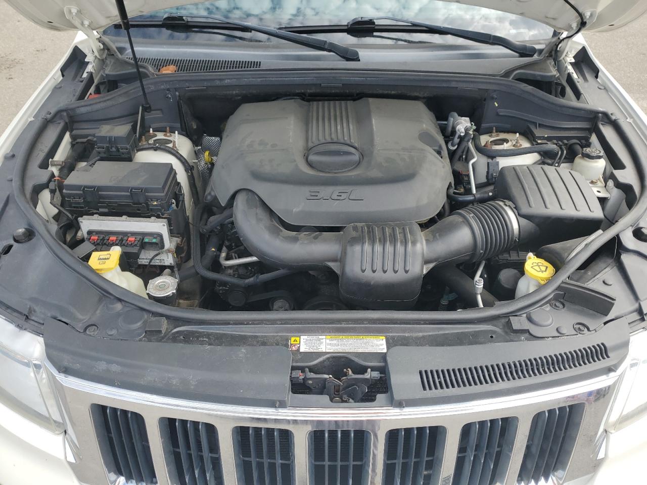 2011 Jeep Grand Cherokee Laredo VIN: 1J4RR4GG7BC735562 Lot: 84547925