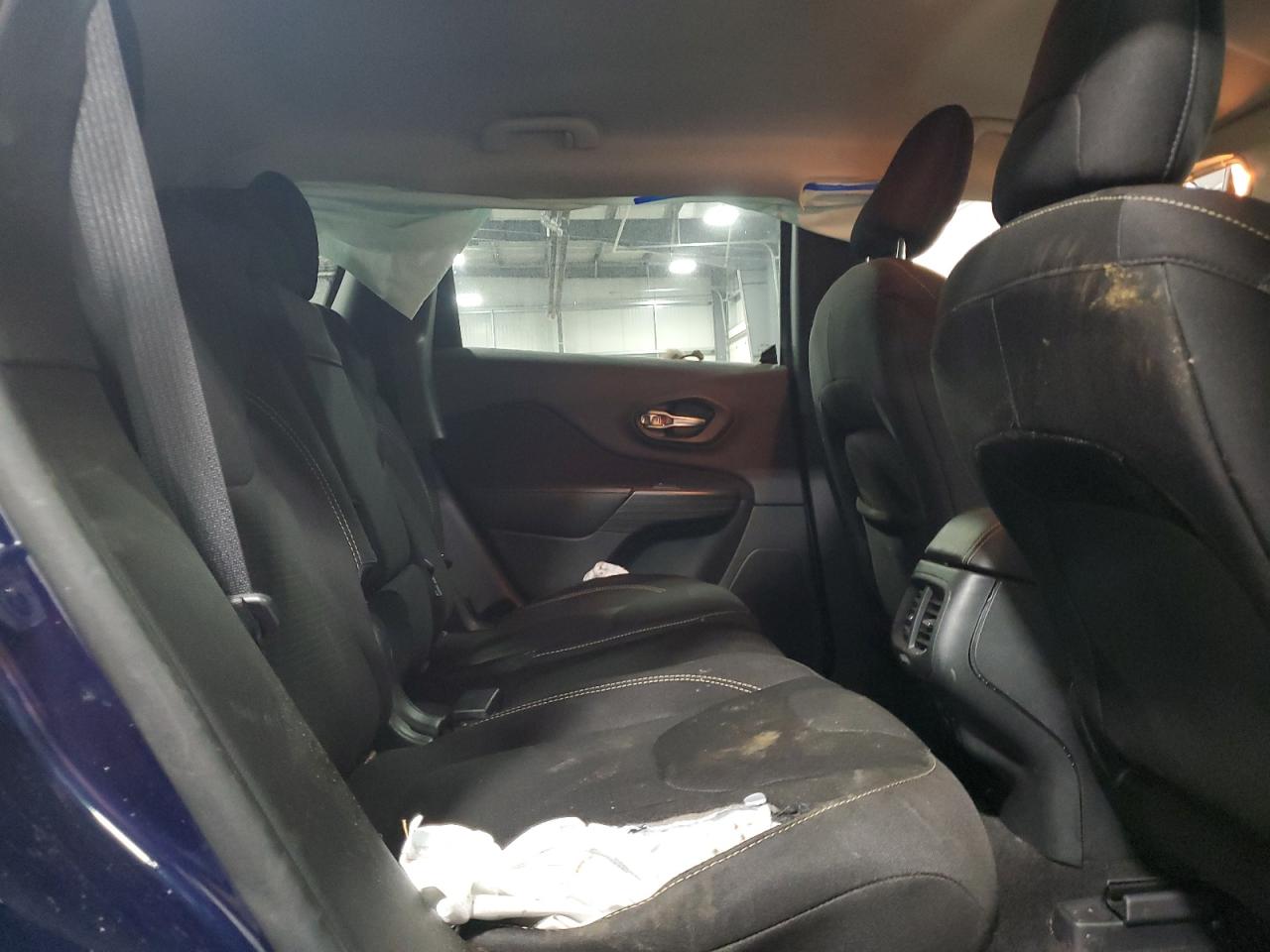 2015 Jeep Cherokee Latitude VIN: 1C4PJMCS9FW589085 Lot: 80027145