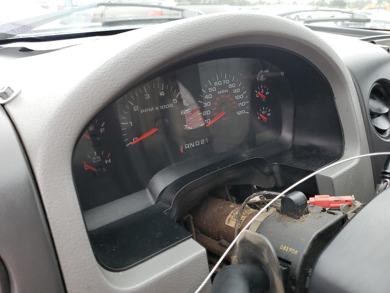 2007 Ford F150 VIN: 1FTRX14W27NA05897 Lot: 81151425