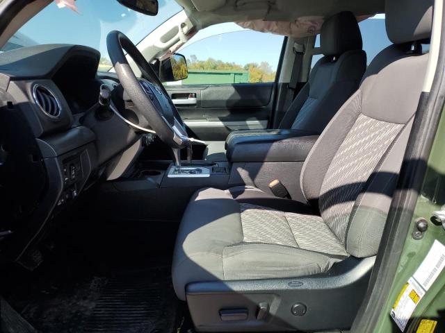  TOYOTA TUNDRA 2021 Зеленый