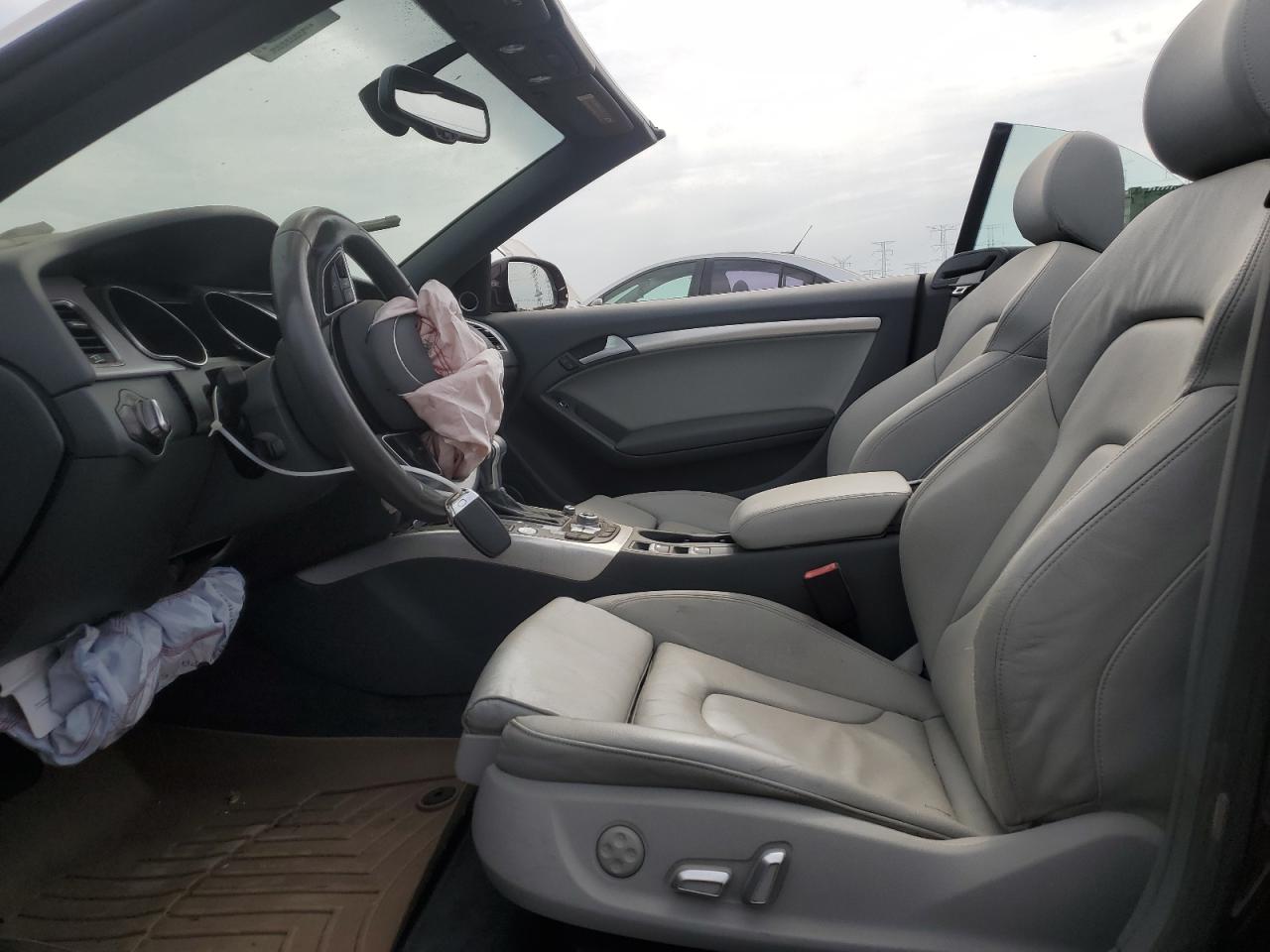 2015 Audi A5 Premium Plus VIN: WAUMFAFH1FN008698 Lot: 81117205