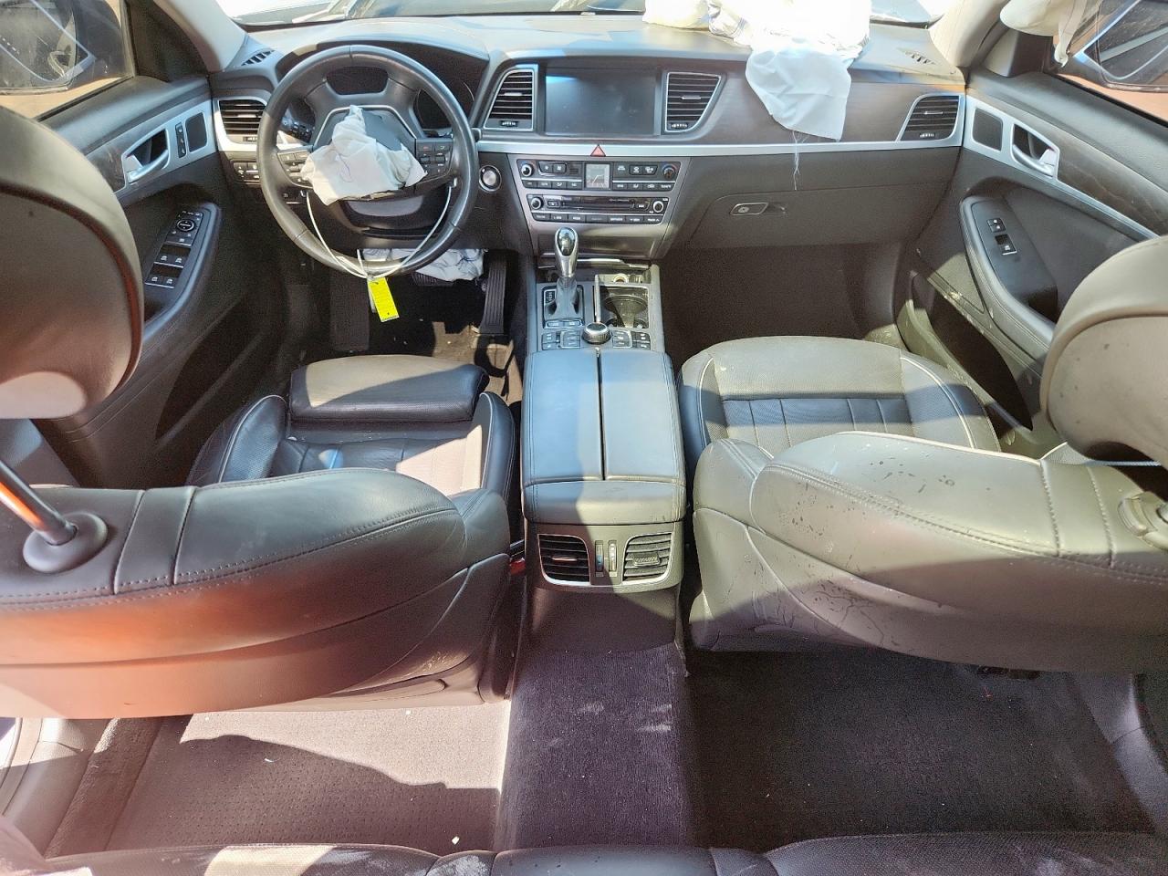 2016 Hyundai Genesis 3.8L VIN: KMHGN4JE9GU138300 Lot: 81829415